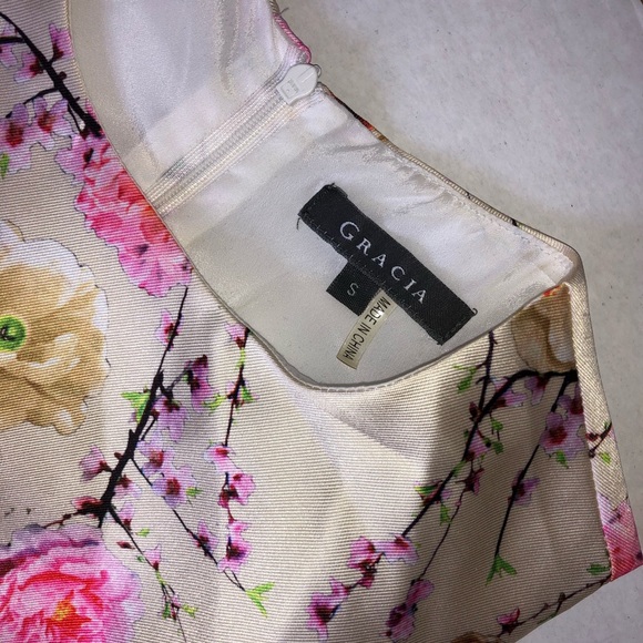 Gracia Cream Floral spring Mini Dress S - Picture 4 of 5